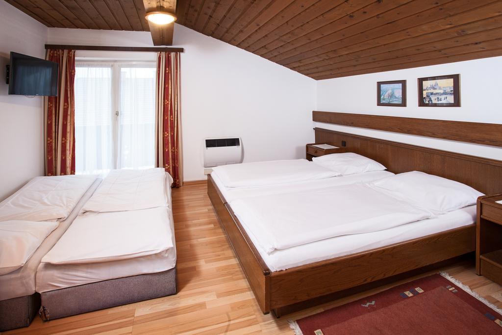 Gaestehaus Sunkler Golling an der Salzach Habitación foto