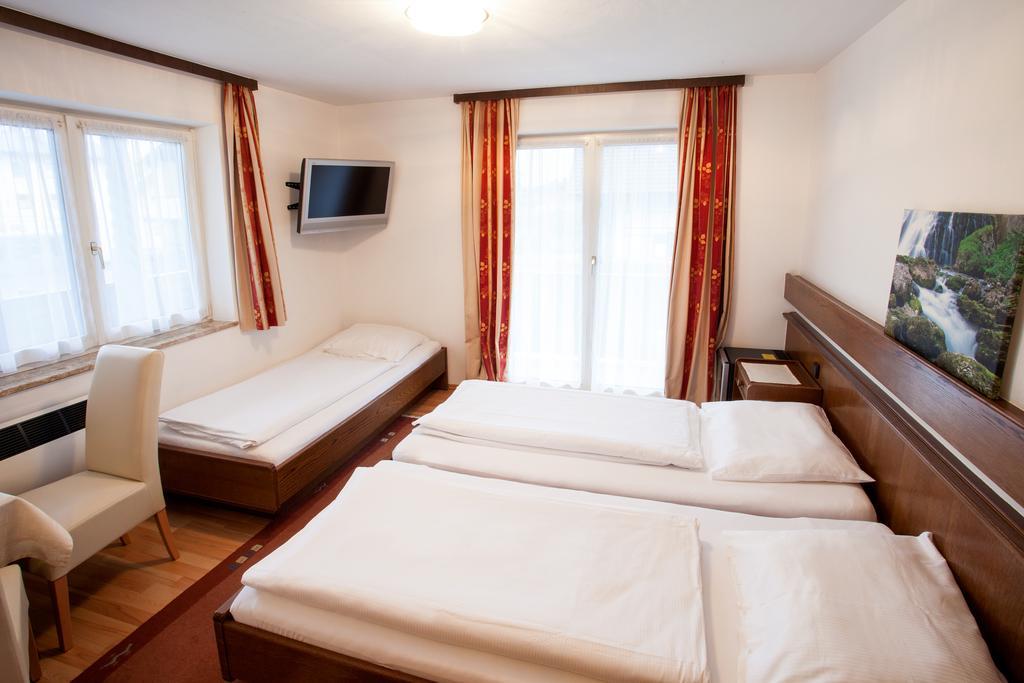 Gaestehaus Sunkler Golling an der Salzach Habitación foto